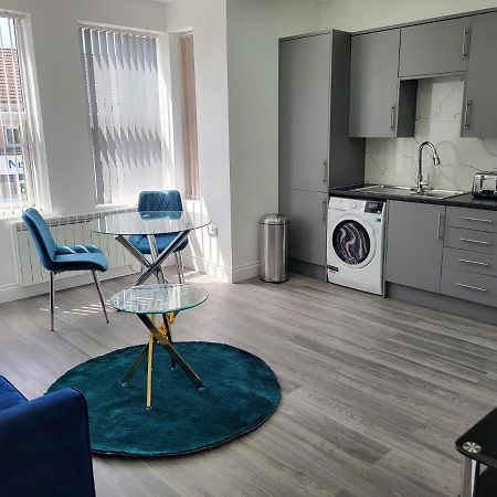1 Bed Flat, Airport Pick, Drop Available Fibre Broadband, New, Washer Dryer, 10 Mins From City Centre Dartford Zewnętrze zdjęcie